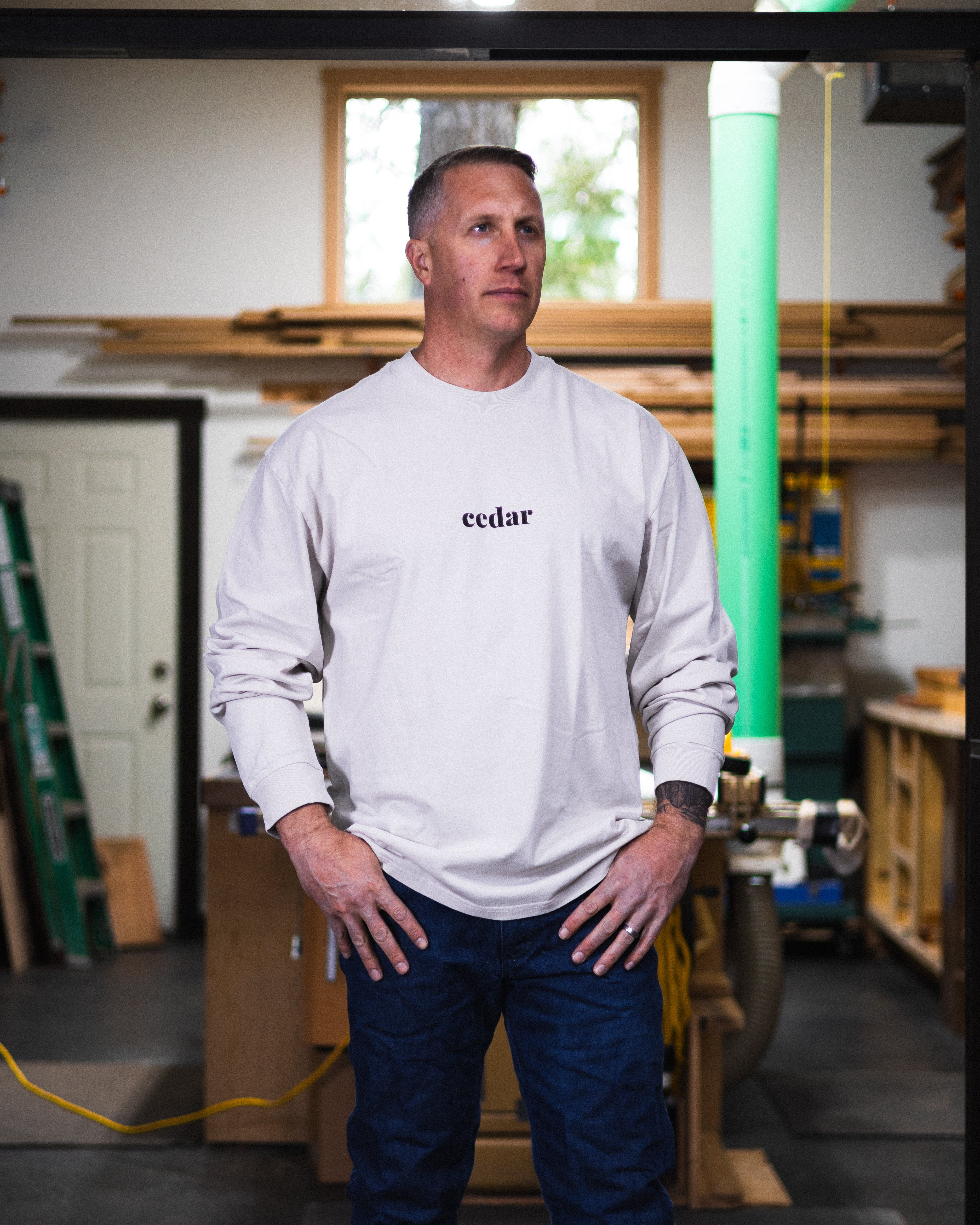 Micro Cedar Premium L/S T - Bone