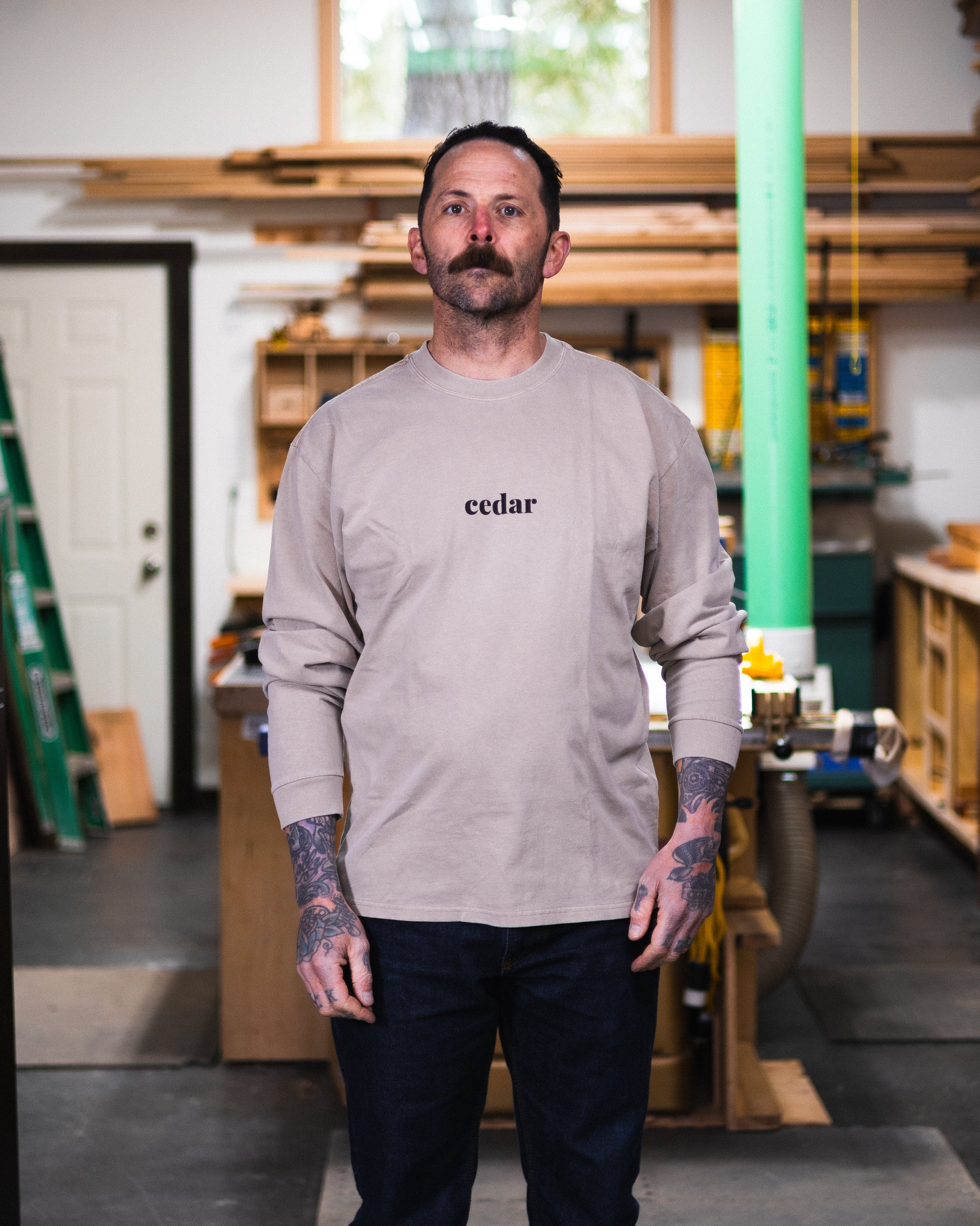 Micro Cedar Premium L/S T - Sand